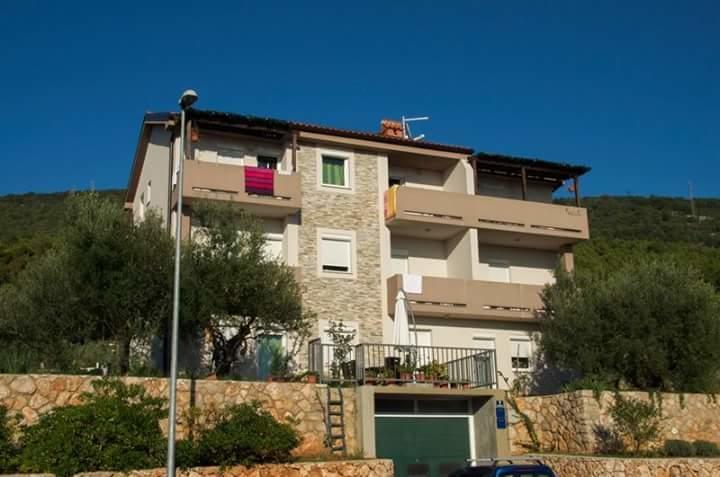 Panorama Sunset Apartments Cres Buitenkant foto